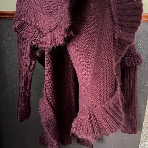 GEORGE Size 1X Sweater/poncho, ruffle detailing, EUC - Picture 8 of 8
